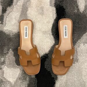 Steve Madden Hadyn cognac leather slides